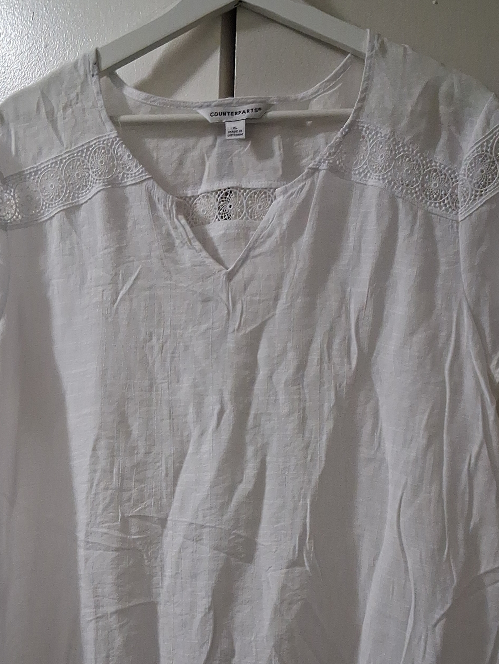 Counterparts White Lace-Inset V-Neck Tunic Top